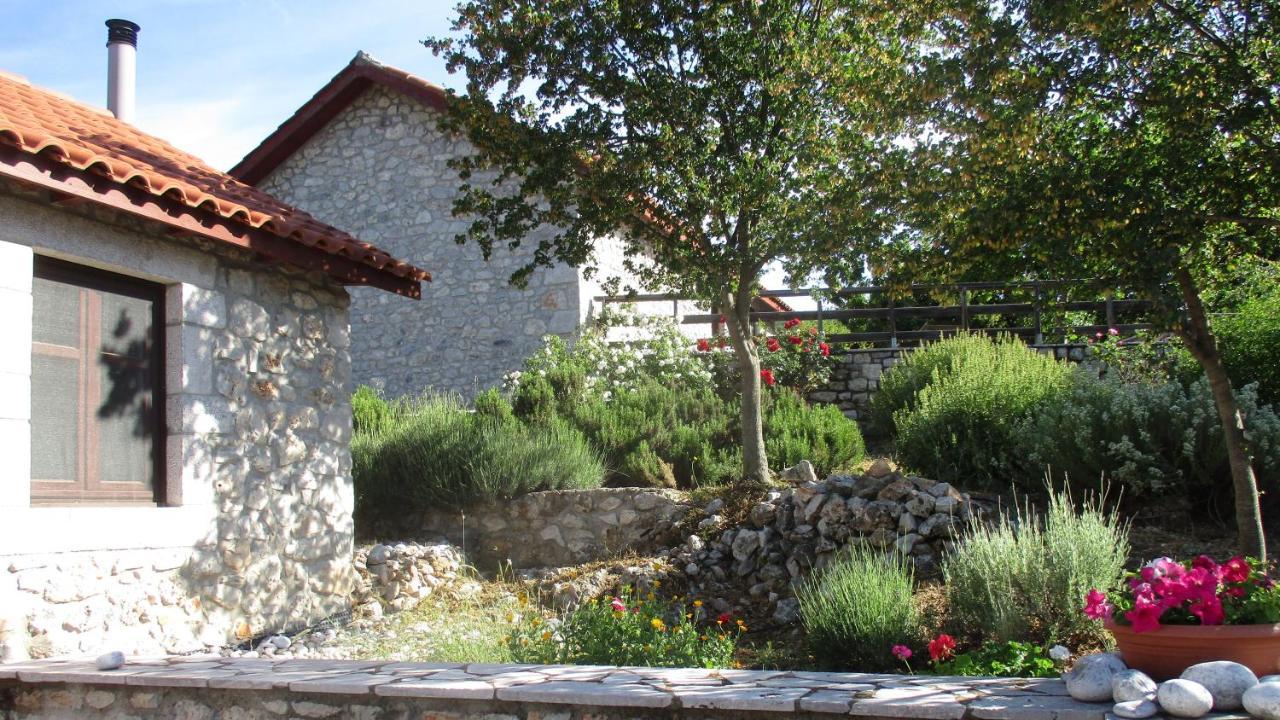 Stone House In A Quiet Landscape, Leonidion Villa Ngoại thất bức ảnh